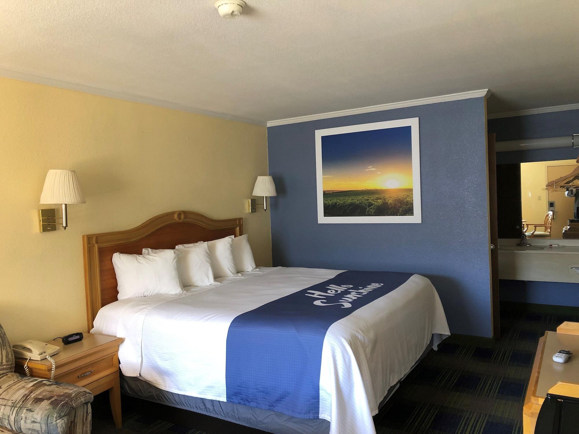 Days Inn By Wyndham Alamogordo White Sands Εξωτερικό φωτογραφία