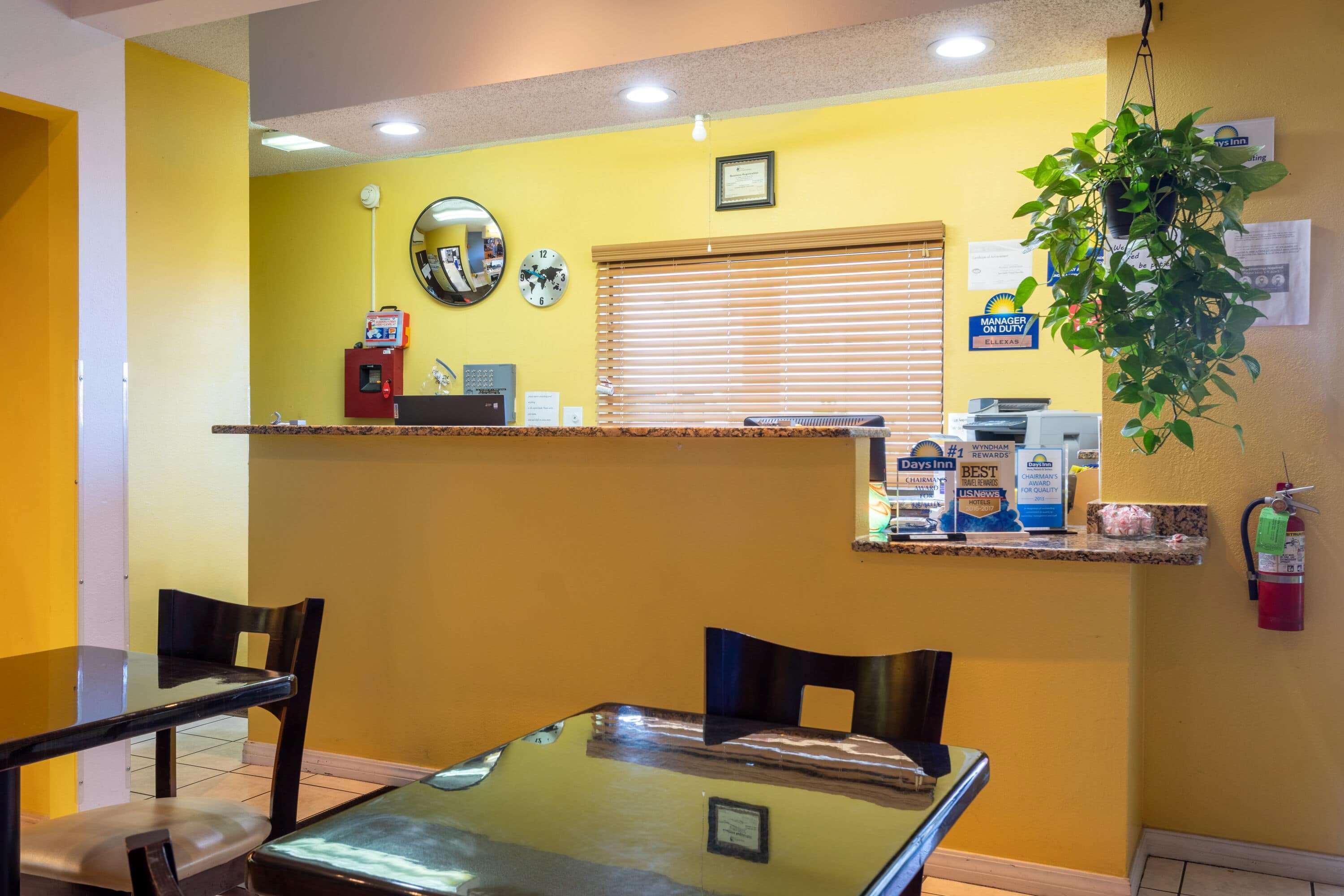 Days Inn By Wyndham Alamogordo White Sands Εξωτερικό φωτογραφία