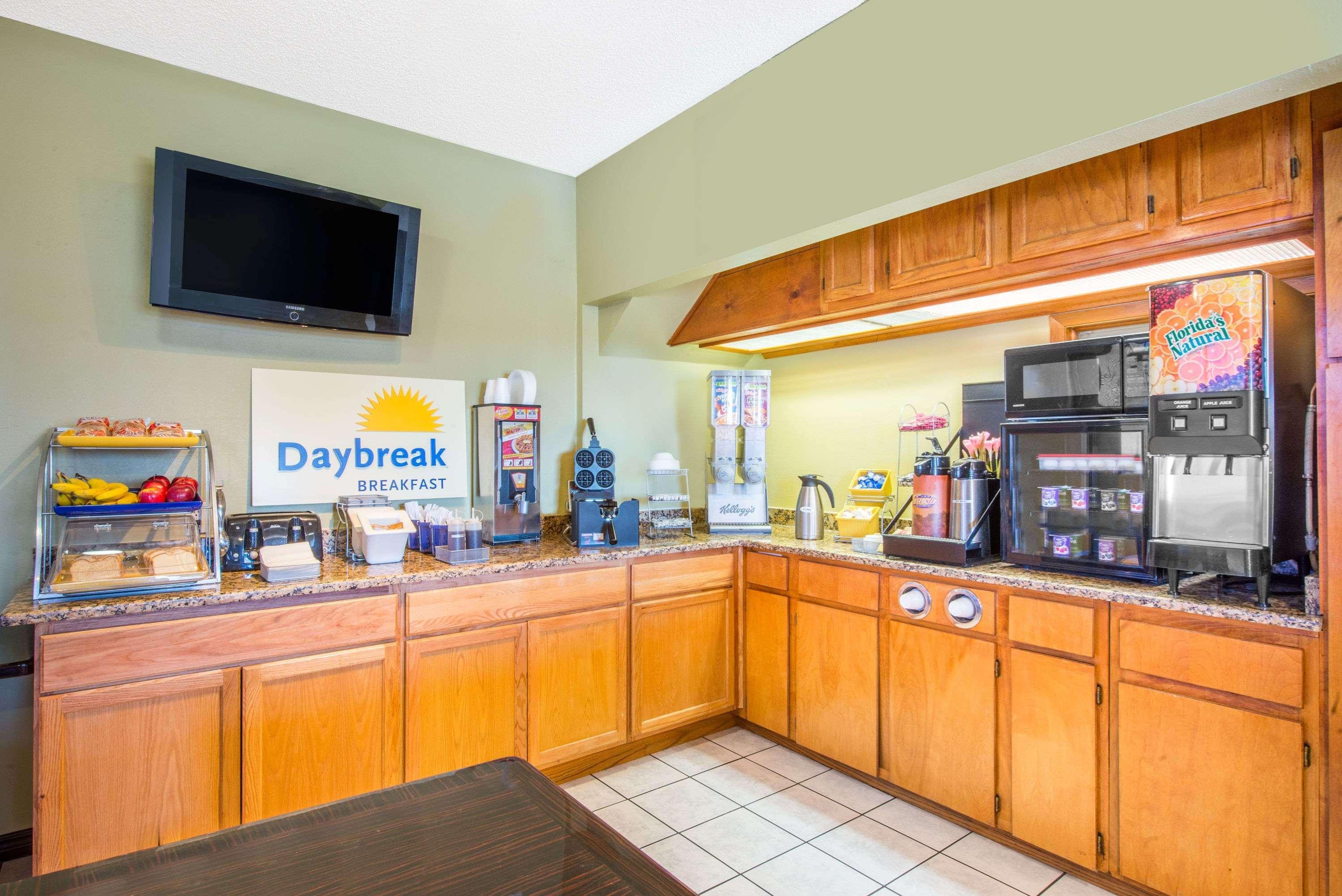 Days Inn By Wyndham Alamogordo White Sands Εξωτερικό φωτογραφία