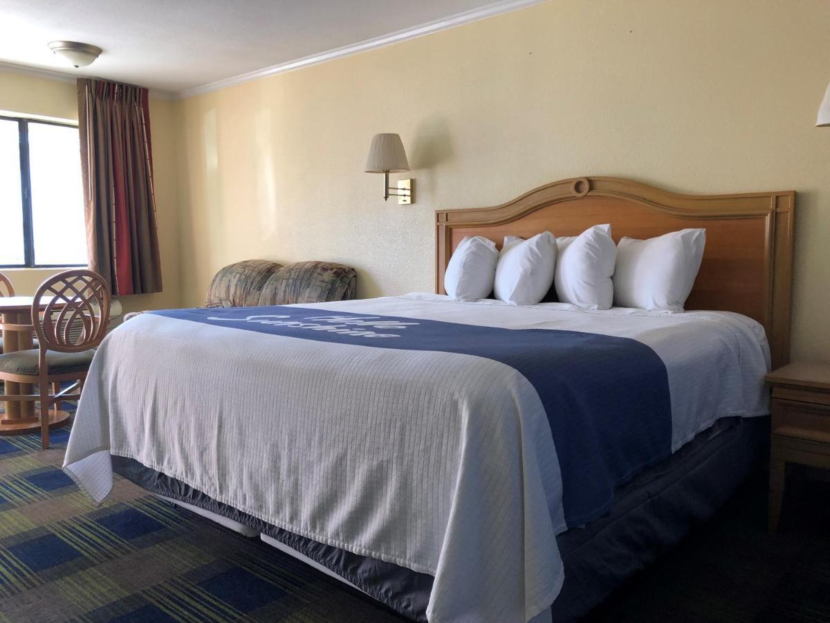 Days Inn By Wyndham Alamogordo White Sands Εξωτερικό φωτογραφία