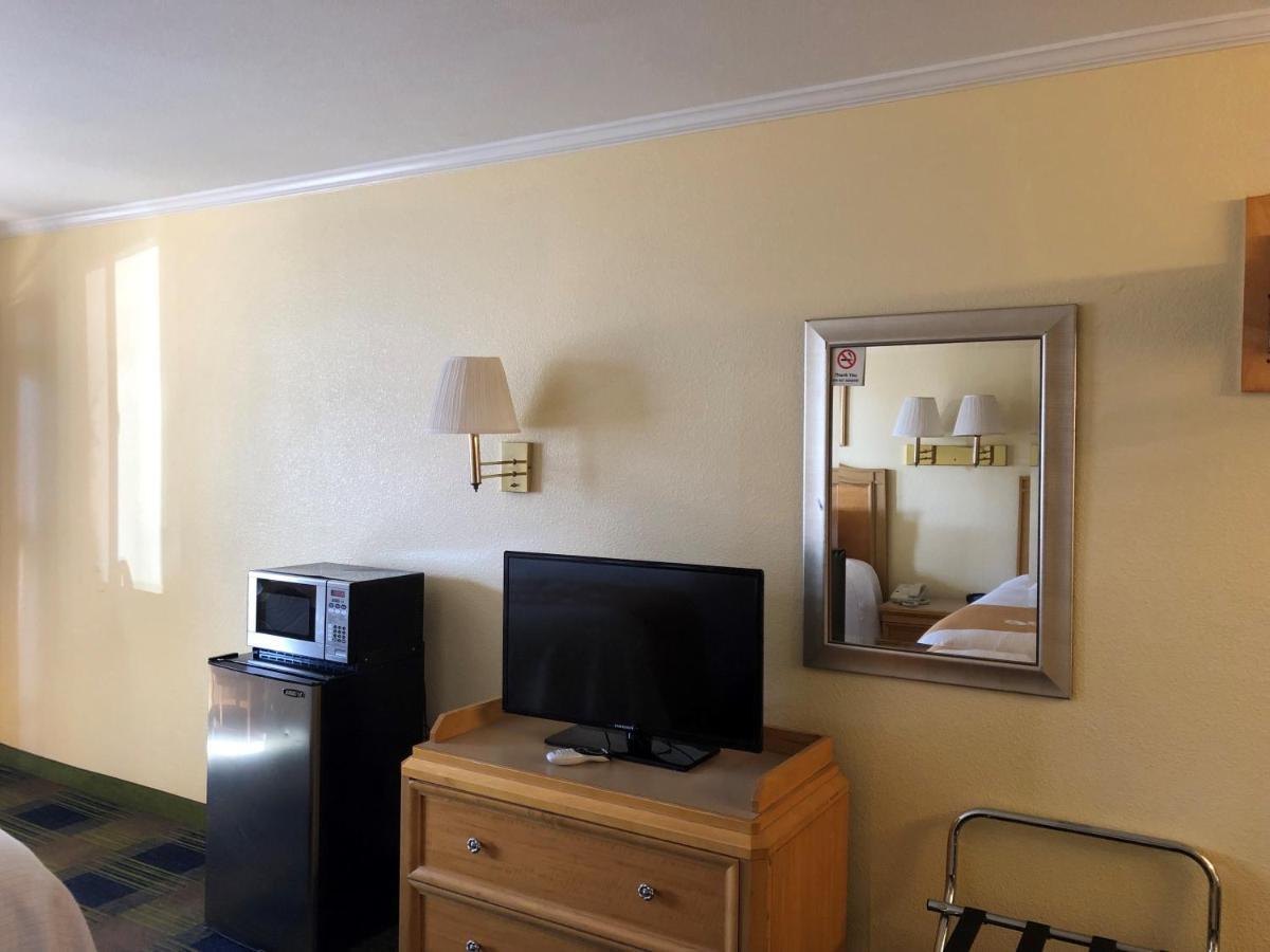 Days Inn By Wyndham Alamogordo White Sands Εξωτερικό φωτογραφία